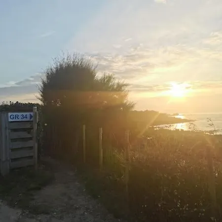 Maison De Proche Des Plages Et Du Gr34 Holiday home